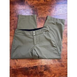 Columbia GRT Semi wide/Straight Hiking outdoor cropped olive green pants size 8